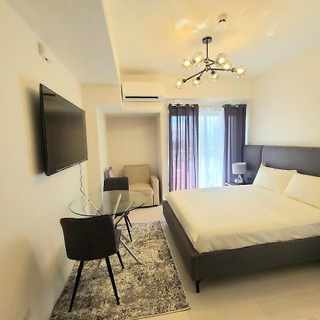 Inspiria Condo Free Airport Pickup For 3 Nights Stay Or More ダバオ　シティ エクステリア 写真